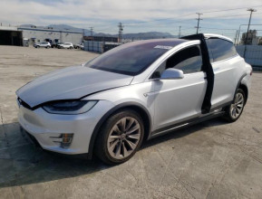 Tesla Model X 2016 - 1 