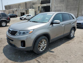 2015 KIA SORENTO LX - 6 