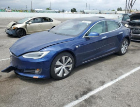 Tesla Model S 2020 - 3 