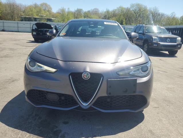 Alfa Romeo Giulia 2018 Q4 Alfa Romeo Giulia 2018 Q4