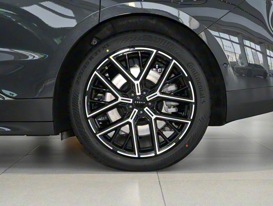 Zeekr 001 2026 Max 103kWh RWD Zeekr 001 2026 Max 103kWh RWD