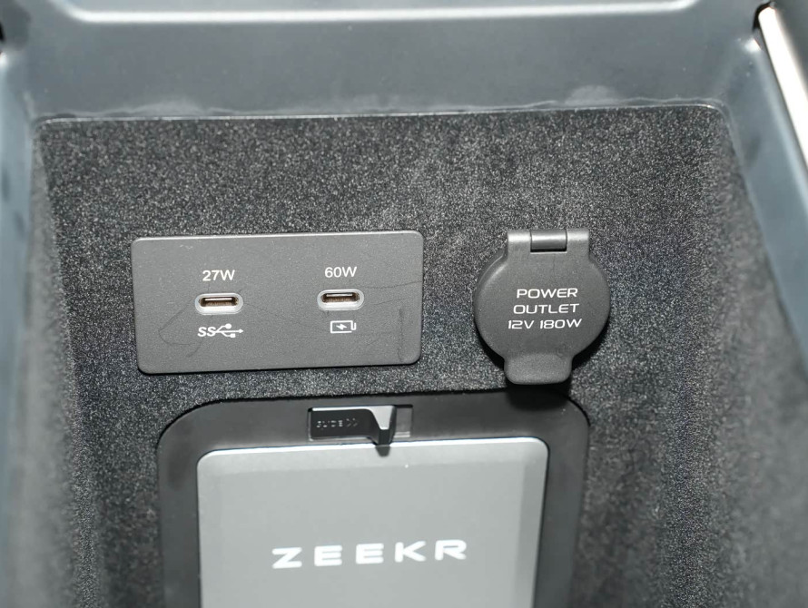 Zeekr 001 2026 Max 103kWh RWD Zeekr 001 2026 Max 103kWh RWD