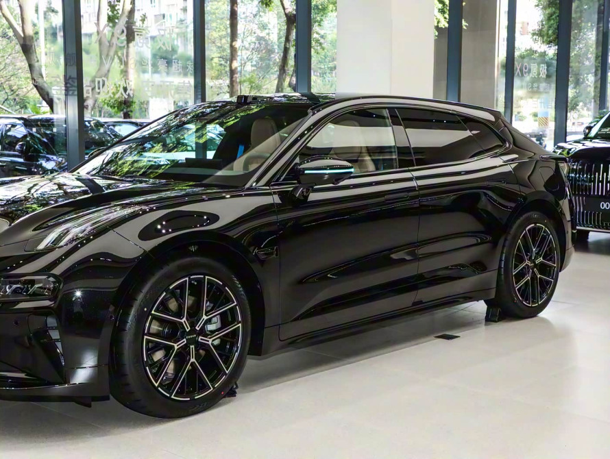 Zeekr 001 2026 Max 95kWh AWD Zeekr 001 2026 Max 95kWh AWD