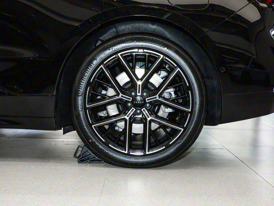 Zeekr 001 2026 Max 95kWh AWD Zeekr 001 2026 Max 95kWh AWD