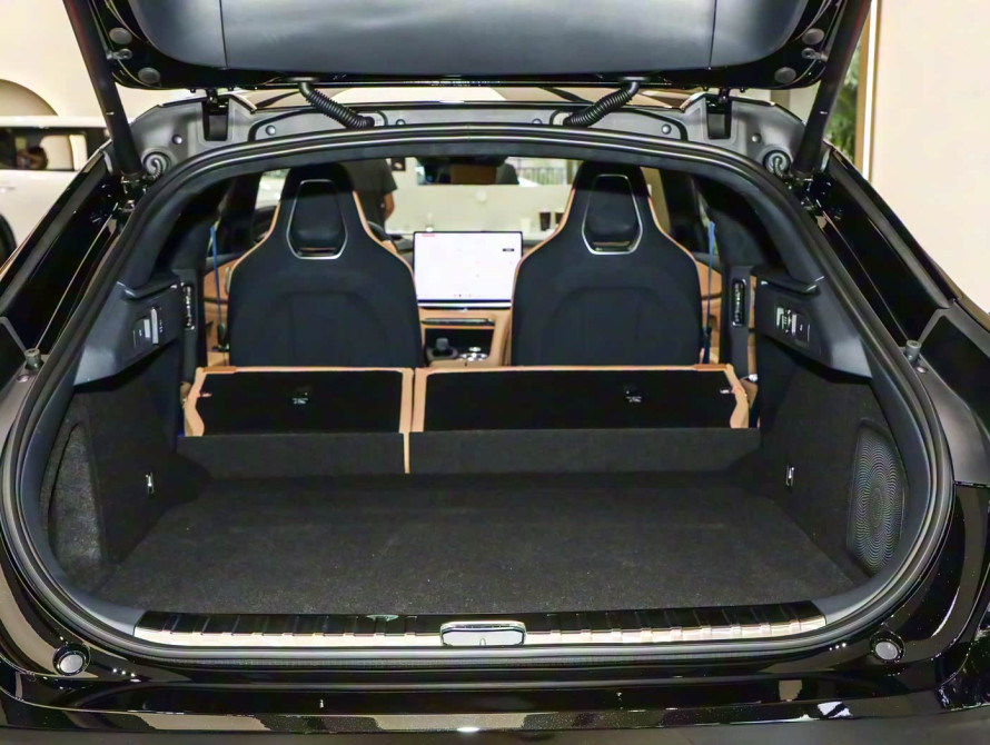 Zeekr 001 2026 Max 95kWh AWD Zeekr 001 2026 Max 95kWh AWD