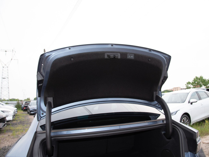 BYD Seal 2025 Standard Edition BYD Seal 2025 Standard Edition
