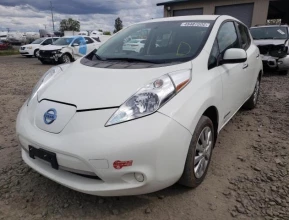 NISSAN LEAF SV 2017 - 6 