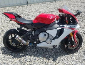 YAMAHA YZFR1 2015 - 5 