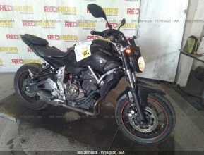 YAMAHA FZ07 2015 - 3 