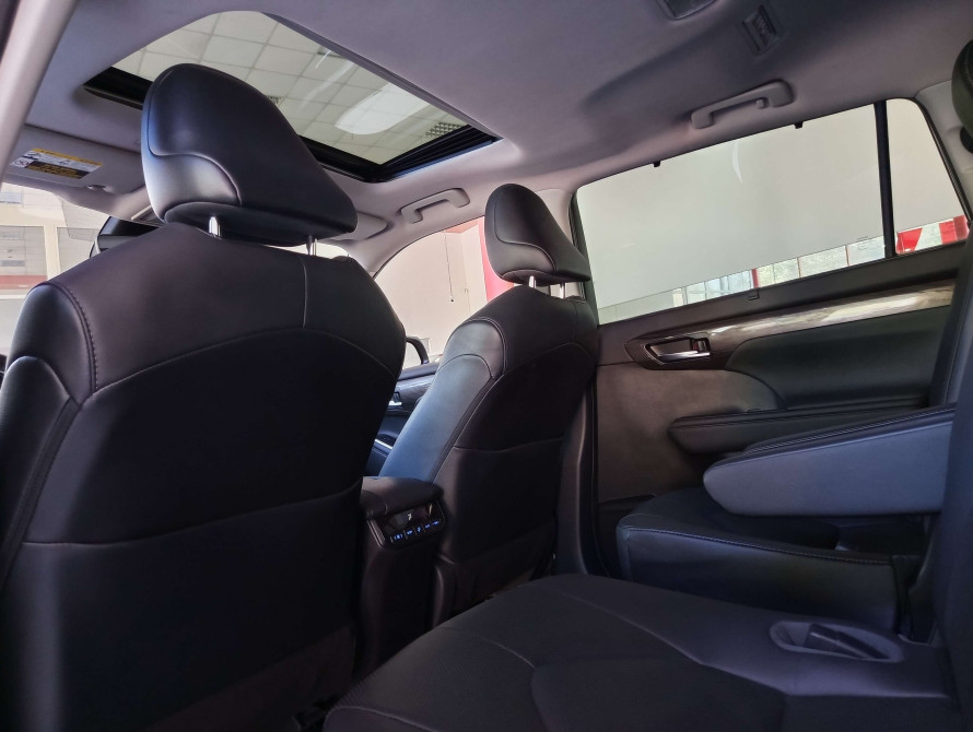 Toyota Highlander 2020 Hybrid Limited Toyota Highlander 2020 Hybrid Limited