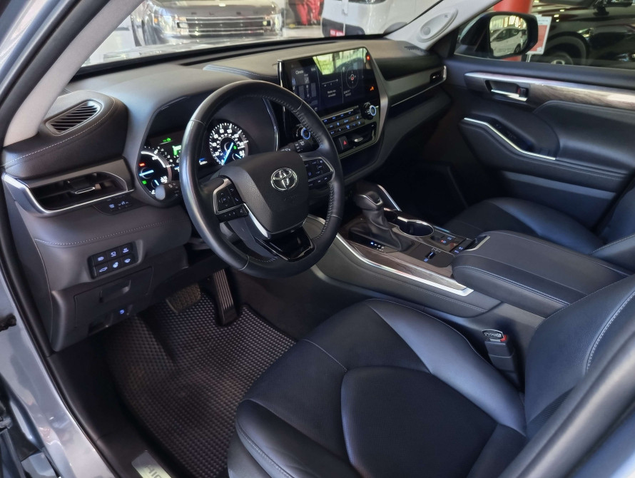 Toyota Highlander 2020 Hybrid Limited Toyota Highlander 2020 Hybrid Limited