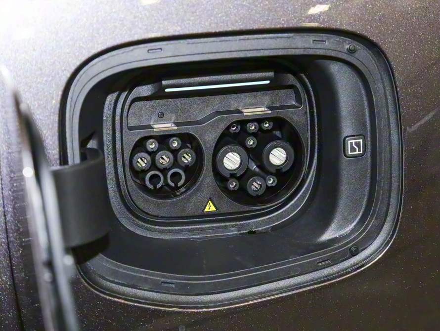 Zeekr 001 2026 Ultra 103 kWh AWD Zeekr 001 2026 Ultra 103 kWh AWD