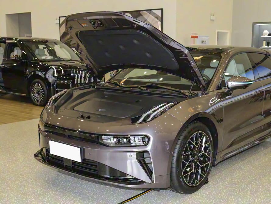 Zeekr 001 2026 Ultra 103 kWh AWD Zeekr 001 2026 Ultra 103 kWh AWD