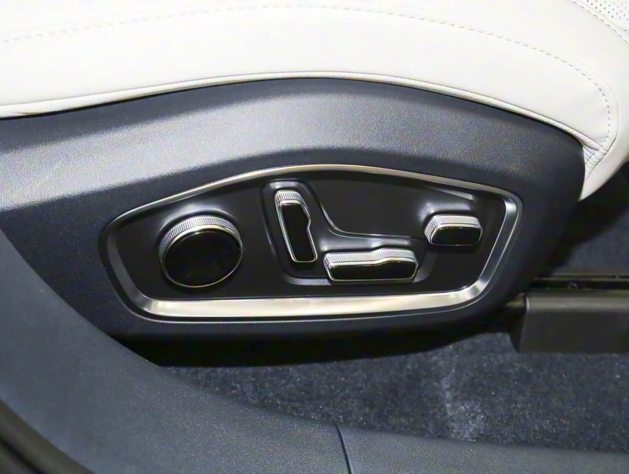 Zeekr 001 2026 Ultra 103 kWh AWD Zeekr 001 2026 Ultra 103 kWh AWD