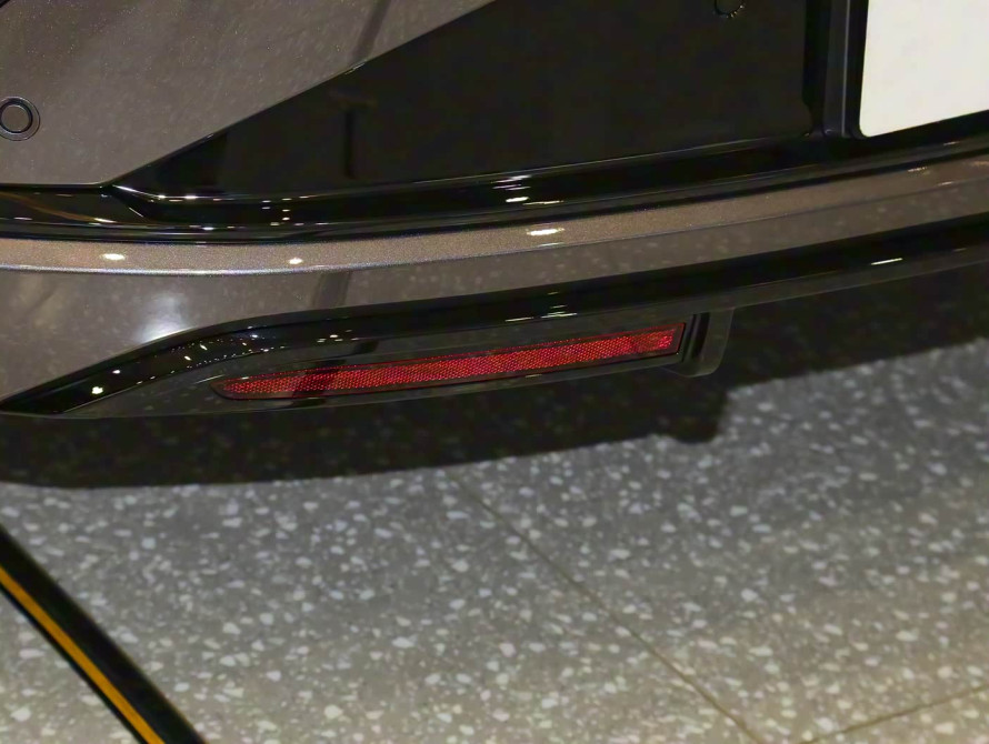 Zeekr 001 2026 Ultra 103 kWh AWD Zeekr 001 2026 Ultra 103 kWh AWD