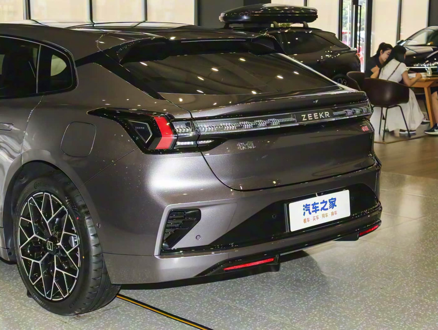Zeekr 001 2026 Ultra 103 kWh AWD Zeekr 001 2026 Ultra 103 kWh AWD