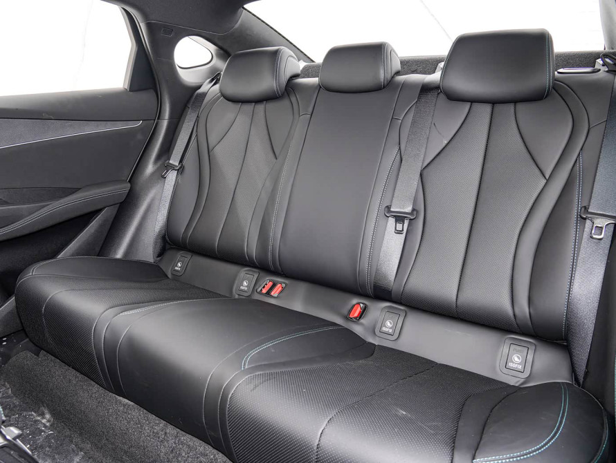 BYD Seal 06 2025 DM-i Intelligent Driving Luxury BYD Seal 06 2025 DM-i Intelligent Driving Luxury