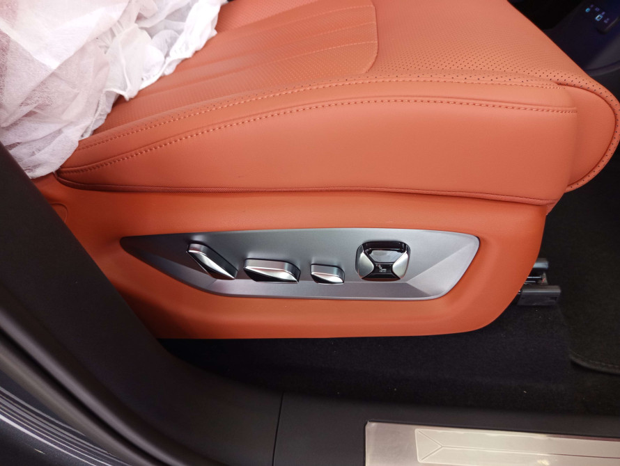 BYD Tang L 2025 LiDAR Flagship BYD Tang L 2025 LiDAR Flagship